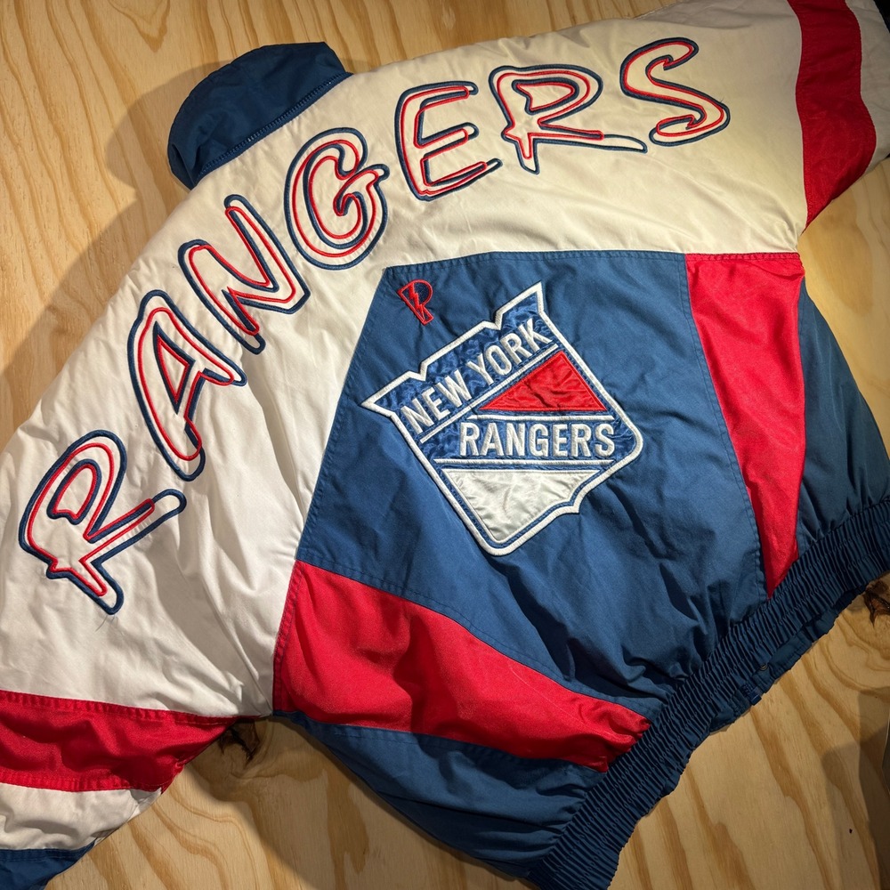 Vintage Pro Player New York Rangers NHL Puffer Jacket Blue White Red Men's Large